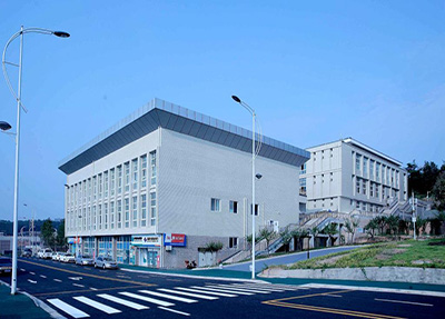 成都華西衛校和成都四川大學附設衛校是什么關系